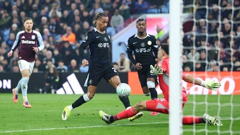 Joao Pedro là cầu thủ hay nhất trận Aston Villa vs Chelsea